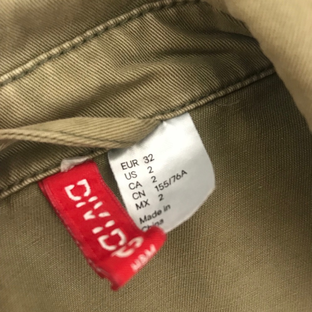 Army green jacket - Picture 3 of 3